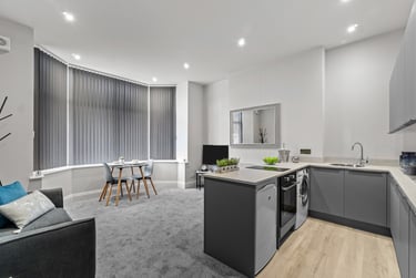 1 bed flat, Bedford Park Villas, Greenbank, Plymouth, PL48HL - Image 1