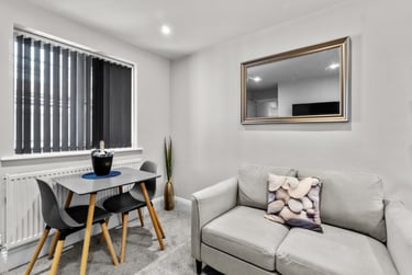 1 bed flat, Bedford Park Villas, Greenbank, Plymouth, PL48HL - Image 2