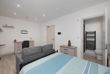 1 bed studio, North Hill, Plymouth, PL48ET - Image 6