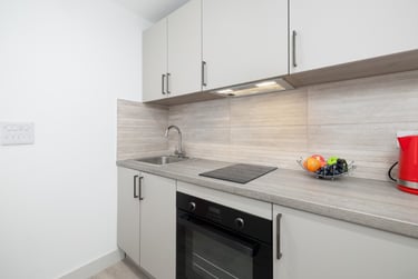 1 bed studio, North Hill, Plymouth, PL48ET - Image 6