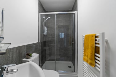 2 bed flat, North Hill, Plymouth, PL48ET - Image 7