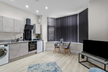 1 bed flat, Bedford Park Villas, Greenbank, Plymouth, PL48HL - Image 8