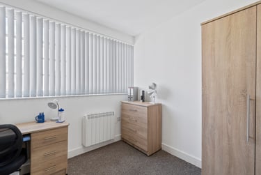 2 bed flat, North Hill, Plymouth, PL48ET - Image 8
