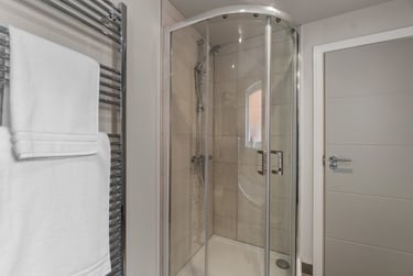 2 bed flat, Marlborough Road, North Hill, Plymouth, PL48LP - Image 10