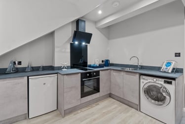 1 bed flat, Bedford Park Villas, Greenbank, Plymouth, PL48HL - Image 9
