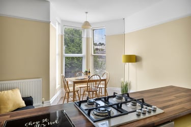 2 bed flat, Lisson Grove, Lipson, Plymouth, PL47DN - Image 3