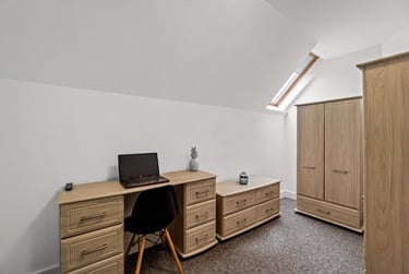 2 bed flat, North Hill, Plymouth, PL48ET - Image 9