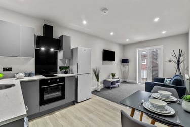 2 bed flat, Bedford Park Villas, Greenbank, Plymouth, PL48HL - Image 1