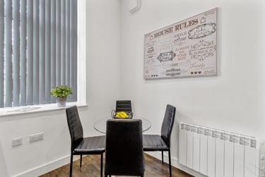 2 bed flat, North Hill, Plymouth, PL48ET - Image 10