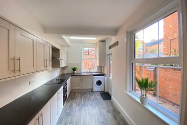 4 bed house, Howard Road, Clarendon Park, Leicester, LE21XQ - Image 1