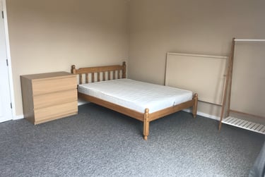 3 bed flat, Kingsmead sq, City centre, Bath, BA12AQ - Image 1