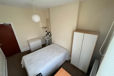 8 bed house, Newbridge rd, Weston, Bath, BA13HG - Image 14