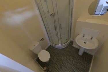 9 bed house, Royal Terrace, Barrack Road, Northampton, NN13RF - Image 10