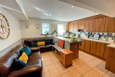 5 bed house, Penrhyn close, City centre, Nottingham, NG31NG - Image 3