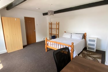 5 bed house, Compton street, Walkley, Sheffield, S65BP - Image 1