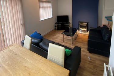 3 bed house, Summer street, Netherthorpe, Sheffield, S37NF - Image 2