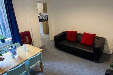 4 bed house, West Street, City Centre, Leicester, LE16XP - Image 2