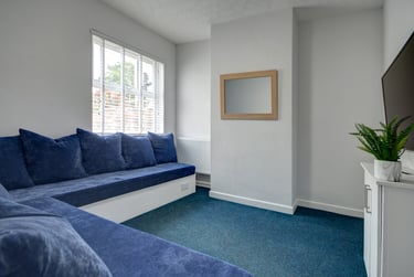 5 bed house, Swindon Road, St Pauls, Cheltenham, GL519HZ - Image 1