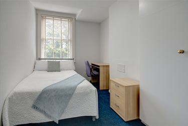 6 bed house, Swindon Road, St Pauls, Cheltenham, GL519HX - Image 8