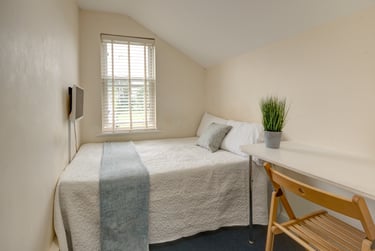 5 bed house, Marle Hill Road, Francis Close Hall, Cheltenham, GL504LN - Image 5