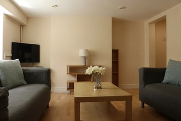 4 bed house, Marle Hill Road, Francis Close Hall, Cheltenham, GL504LN - Image 1