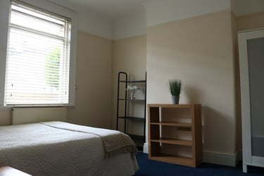 4 bed house, Marle Hill Road, Francis Close Hall, Cheltenham, GL504LN - Image 5