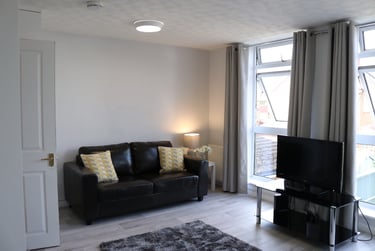 5 bed house, Alstone Lane, St Marks, Cheltenham, GL518HW - Image 3