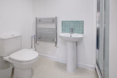 9 bed house, Swindon Road, St Pauls, Cheltenham, GL519HZ - Image 4