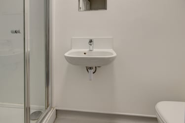 5 bed house, Marle Hill Road, Francis Close Hall, Cheltenham, GL504LN - Image 6