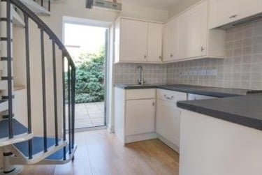 1 bed house, Marle Hill Road, Francis Close Hall, Cheltenham, GL504LN - Image 3