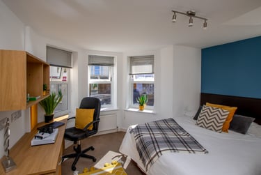 4 bed flat, 22-24 Mutley Plain, Mutley plain, Plymouth, PL46LD - Image 5