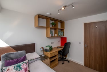 8 bed flat, 22-24 Mutley Plain, Mutley plain, Plymouth, PL46LD - Image 3