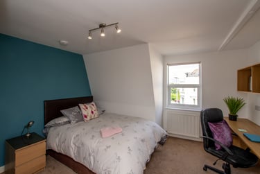 8 bed flat, 22-24 Mutley Plain, Mutley plain, Plymouth, PL46LD - Image 4