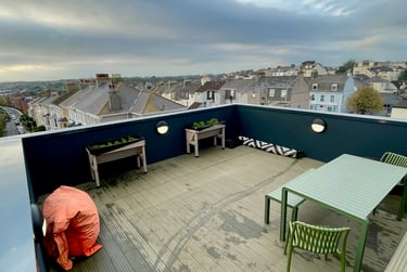 8 bed flat, 22-24 Mutley Plain, Mutley plain, Plymouth, PL46LD - Image 1