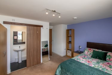 5 bed flat, 22-24 Mutley Plain, Mutley plain, Plymouth, PL46LD - Image 10