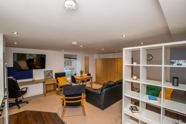 1 bed studio, 22-24 Mutley Plain, Mutley plain, Plymouth, PL46LD - Image 1