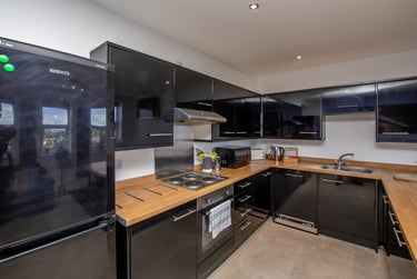 5 bed flat, 22-24 Mutley Plain, Mutley plain, Plymouth, PL46LD - Image 2