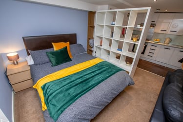 1 bed studio, 22-24 Mutley Plain, Mutley plain, Plymouth, PL46LD - Image 2