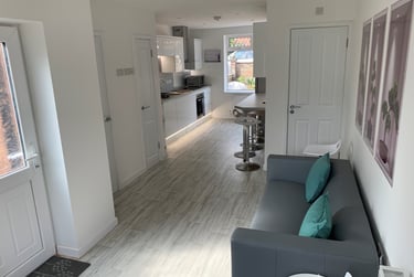 5 bed house, Wycliffe Road, Earlham, Norwich, NR47DX - Image 1