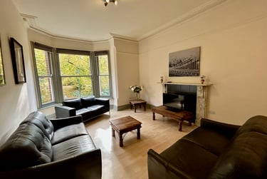 6 bed flat, Waterloo cresent, Arboretum, Nottingham, NG74AX - Image 1