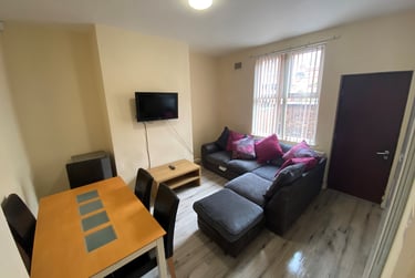 5 bed house, Claremont Road, Rusholme, Manchester, M147PA - Image 1