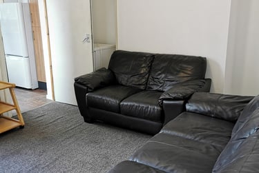 4 bed house, Henwick Avenue, St Johns, Worcester, WR25JB - Image 9