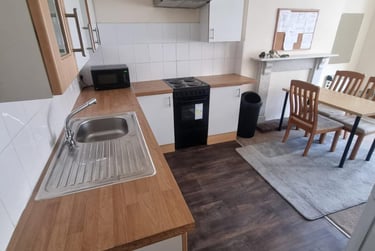 5 bed house, Albert Grove, Southsea, Portsmouth, PO51NG - Image 1