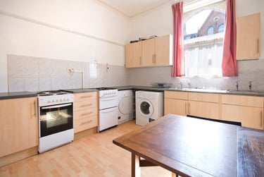 7 bed house, Burns Street, Arboretum, Nottingham, NG74DS - Image 3