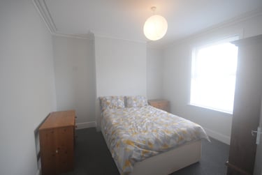 3 bed house, St Pauls Street North, St pauls, Cheltenham, GL505AQ - Image 4
