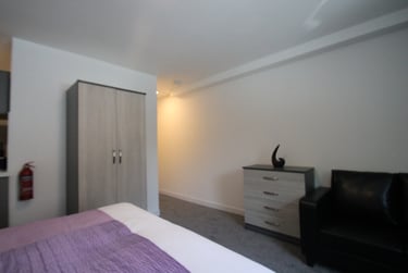1 bed studio, Studio 17 the cube 5 gibbon lane, Near university, Plymouth, PL48EB - Image 2