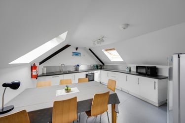 6 bed flat, 2c Kensington Road, Mutley plain, Plymouth, PL47JY - Image 1