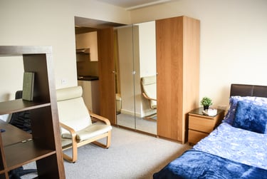 1 bed studio, 353 North Road West, Central, Plymouth, PL15DJ - Image 1