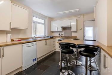 7 bed house, Gwydr Crescent, Uplands, Swansea, SA20AA - Image 3