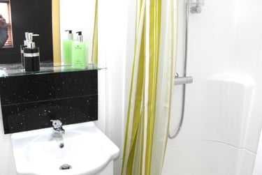 5 bed flat, Tithebarn street, City centre, Preston, PR11DL - Image 7